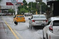 Lluvias alcanzan los 59.8 milímetros; atienden sectores anegados en Torreón