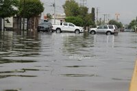 Lluvias alcanzan los 59.8 milímetros; atienden sectores anegados en Torreón