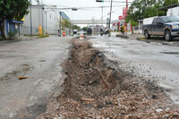 Aumentan baches en calles de Torreón