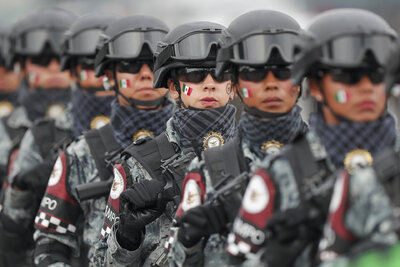 López Obrador encabeza su último Desfile Cívico Militar en CDMX