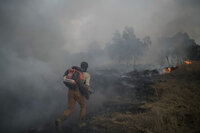 Bombardeos israelíes matan a decenas de personas en Líbano