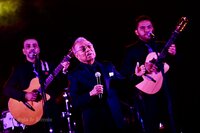 Mocedades consiente a laguneros con sus éxitos