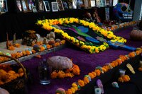 Con altares y festivales, escuelas laguneras celebran el Día de Muertos