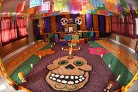 Con altares y festivales, escuelas laguneras celebran el Día de Muertos