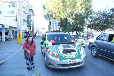 Peregrinación por la Virgen de Guadalupe en Día del Ferrocarrilero