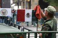 Desfile de aniversario de la Revolución Mexicana en Ciudad de México