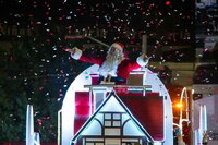 Caravana Coca Cola ilumina la Plaza Mayor de Torreón