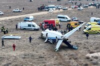 Avión se estrella en Kazajistán y mueren decenas de personas