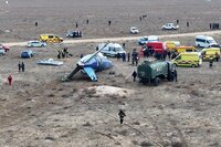 Avión se estrella en Kazajistán y mueren decenas de personas