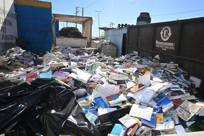 Biblioteca de UVM se convierte en recicladora tras vender lote particular