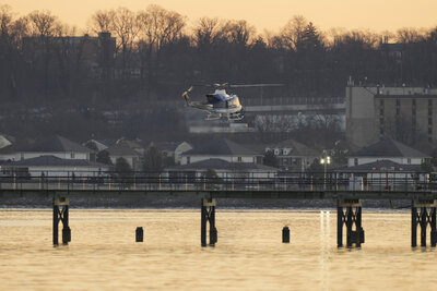 Recuperan cuerpos tras accidente aéreo en Washington