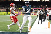 Eagles vence a Chiefs en el Super Bowl 2025 y les niegan el tricampeonato