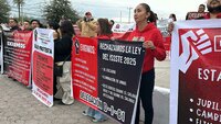 Maestros protestan en Monclova contra reforma a la Ley del ISSSTE 2025