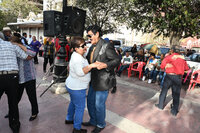 Doña Chalita, la abuelita lagunera que es 'El Torbellino de la Plaza de Armas'