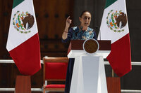 Claudia Sheinbaum ofrece mensaje en el Zócalo tras exención de aranceles