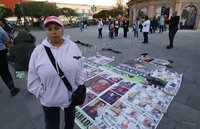 EUM20250315SOC33.JPG 
CUERNAVACA, Mor. Protest/Protesta-Desaparecidos.- 15 de marzo de 2025. Colectivos de Morelos se sumaron al luto nacional tras el descubrimiento de crematorios clandestinos en Teuchitlán, Jalisco. Foto: Agencia EL UNIVERSAL/Justino Miranda/EELG