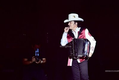 Los Dos Carnales presentes con los Algodoneros del Unión Laguna