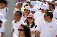 ‘Ya estuvo suave de amanecer pasivos’, dicen maestros en marcha por Día del Trabajo