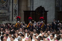 Guardia Suiza Pontificia, entre encargados de la seguridad del cónclave