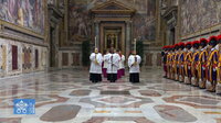 Cardenales se reúnen en cónclave para elegir al sucesor del papa Francisco