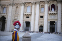 Habemus papam: Humo blanco en el Vaticano, Iglesia Católica tiene nuevo papa