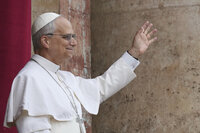 'Nunca más la guerra', clama el papa León XIV al dirigir rezo en plaza de San Pedro