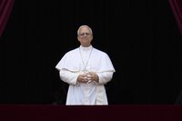 'Nunca más la guerra', clama el papa León XIV al dirigir rezo en plaza de San Pedro