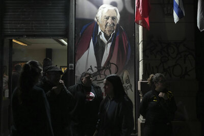Uruguay despide al expresidente José Mujica en el Palacio Legislativo