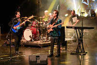 Los Apson hacen vivir a los laguneros una noche de rock and roll