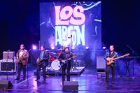 Los Apson hacen vivir a los laguneros una noche de rock and roll