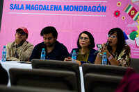 Encabezados por Marianne Toussaint, poetas comparten sus versos en la Feria Internacional del Libro Coahuila