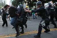 Crecen redadas y protestas en Los Angeles