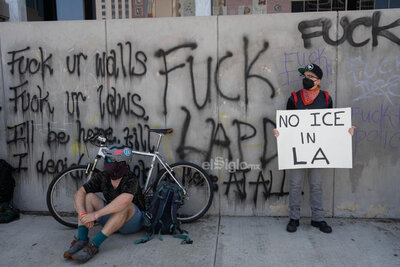 EUM20250610SOC10.JPG 
CALIFORNIA, EU. Protest/Protesta-ICE.- 10 de junio del 2025. Aspectos de las calles de Los Ángeles tras las protestas que se han realizado contra del Servicio de Inmigración y Control de Aduanas (ICE). Foto: Agencia EL UNIVERSAL/Aimee Melo/EELG
