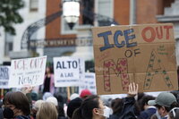 Protestas contra redadas migratorias se extienden por todo Estados Unidos