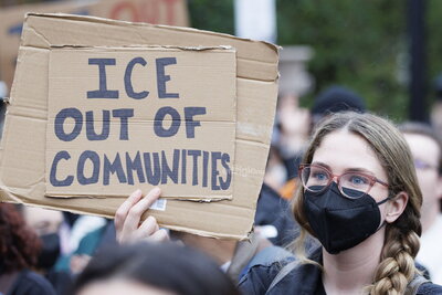 Protestas contra redadas migratorias se extienden por todo Estados Unidos