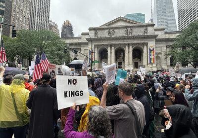 Multitudinarias manifestaciones en EUA 'No Kings'