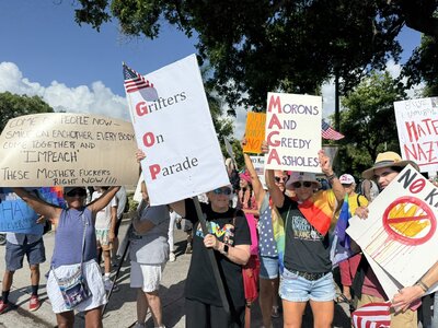 Multitudinarias manifestaciones en EUA 'No Kings'