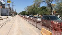 Esta mañana comenzaron a verse algunas labores de retiro de árboles que se localizan en el camellón del bulevar Independencia, para permitir la construcción del paso inferior vehicular del sistema vial Abastos-Independencia de esta ciudad.

De acuerdo con el diagnóstico de dependencias involucradas en la obra, son 47 árboles los que se van a talar, por lo que estas labores ya se llevan a cabo, sobre todo en el caso de los que ya están más dañados.
