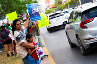 Manifestación contra retiro de árboles por la obra Abastos-Independencia