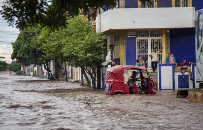 Así fueron las afectaciones por huracán Erick en sur de México