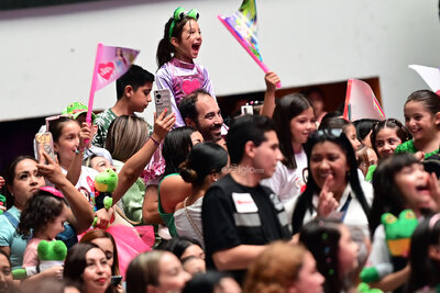 Niños viven un concierto inolvidable con Lara Campos, Los Meñiques de la Casa y Saritah Bebé