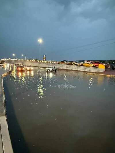 Se inundan diversas zonas de Torreón tras las lluvias