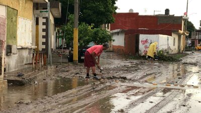 Intensa tormenta dejó 37.5 milímetros de lluvia en tan solo una hora y media