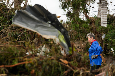 Fuertes lluvias dejan decenas de desaparecidos y muertos en Texas