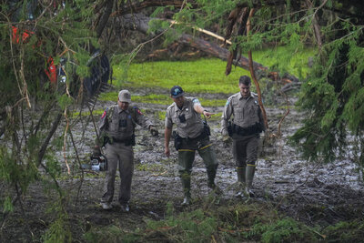 Fuertes lluvias dejan decenas de desaparecidos y muertos en Texas