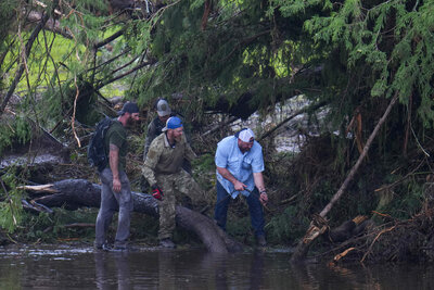 Fuertes lluvias dejan decenas de desaparecidos y muertos en Texas