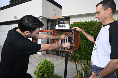 Laguneros crean buzón de lectura en Torreón