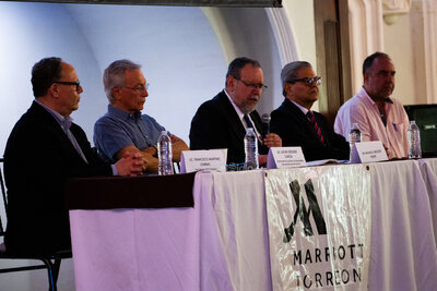 Doctor Mauricio Beuchot reflexiona sobre derechos humanos con conferencia
