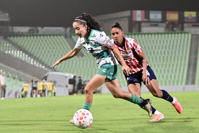 Extra, Extra... Ganan las Guerreras a Chivas en el Estadio Corona