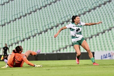 Extra, Extra... Ganan las Guerreras a Chivas en el Estadio Corona